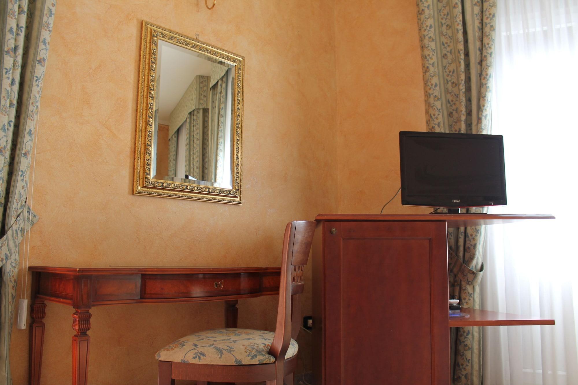 Hotel Lungomare Реджо ди Калабрия Екстериор снимка